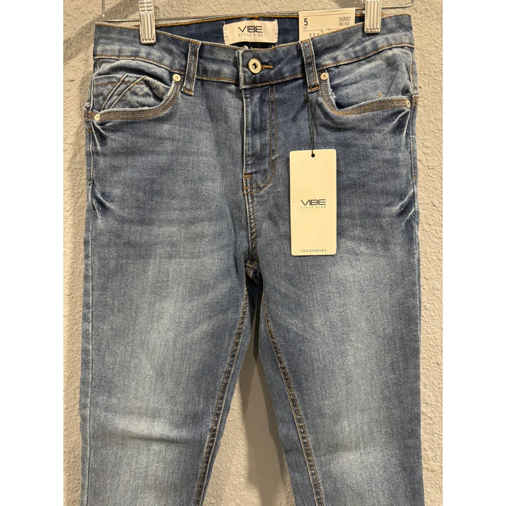 Vibe Style Sexy Curve Skinny Mid Rise Jeans NWT, Sz 7